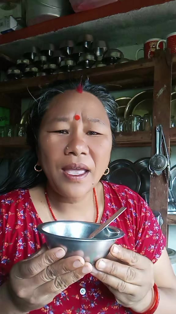 @योगिता गुरुङ