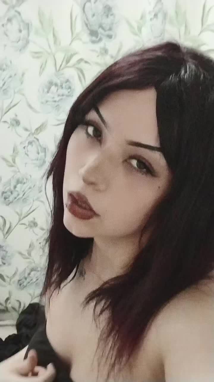 @๐๐๐๐ข๐๐ฃ