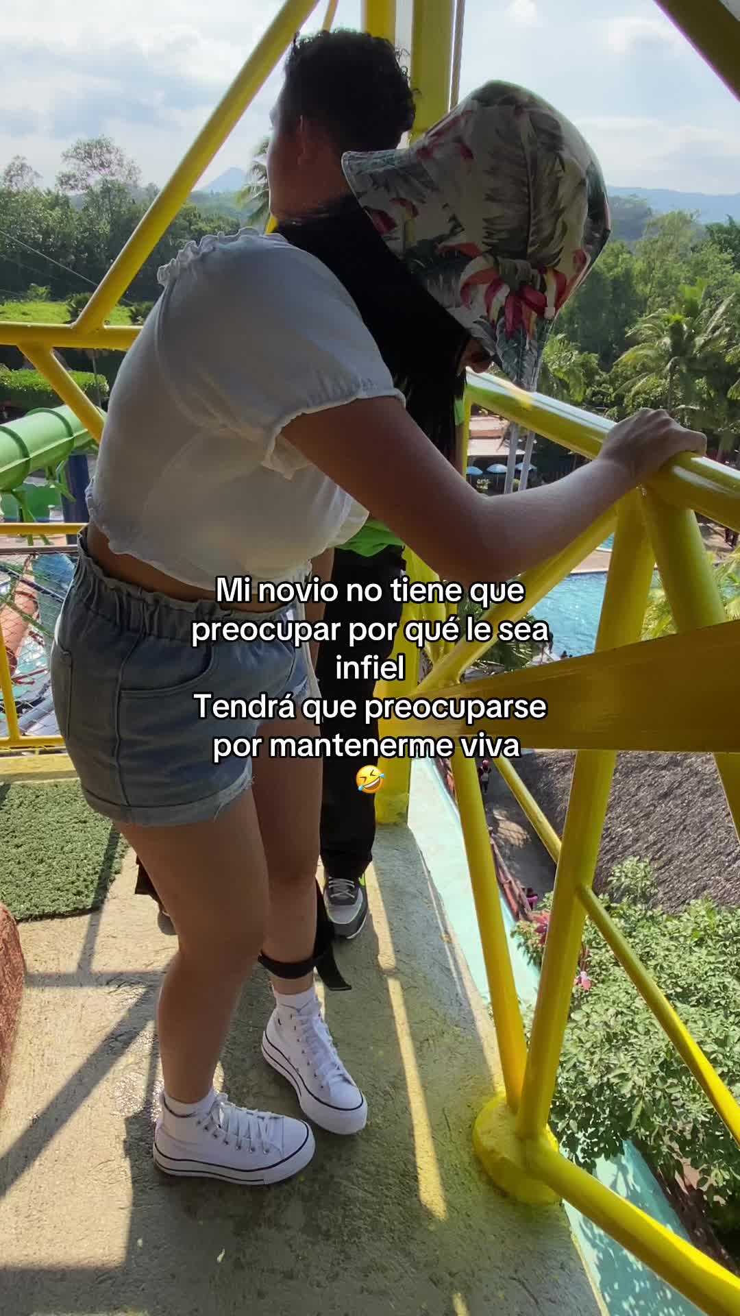 @🦋