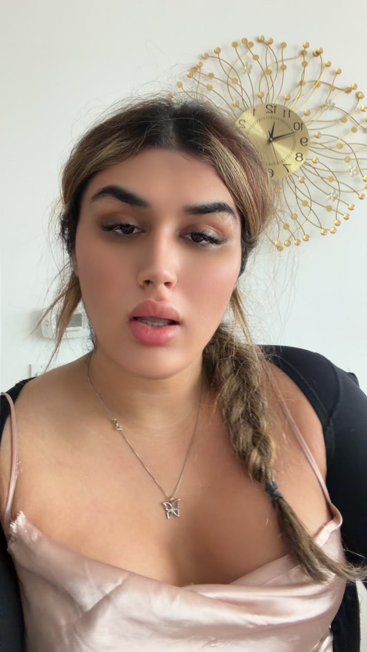 @Haniya🇨🇦