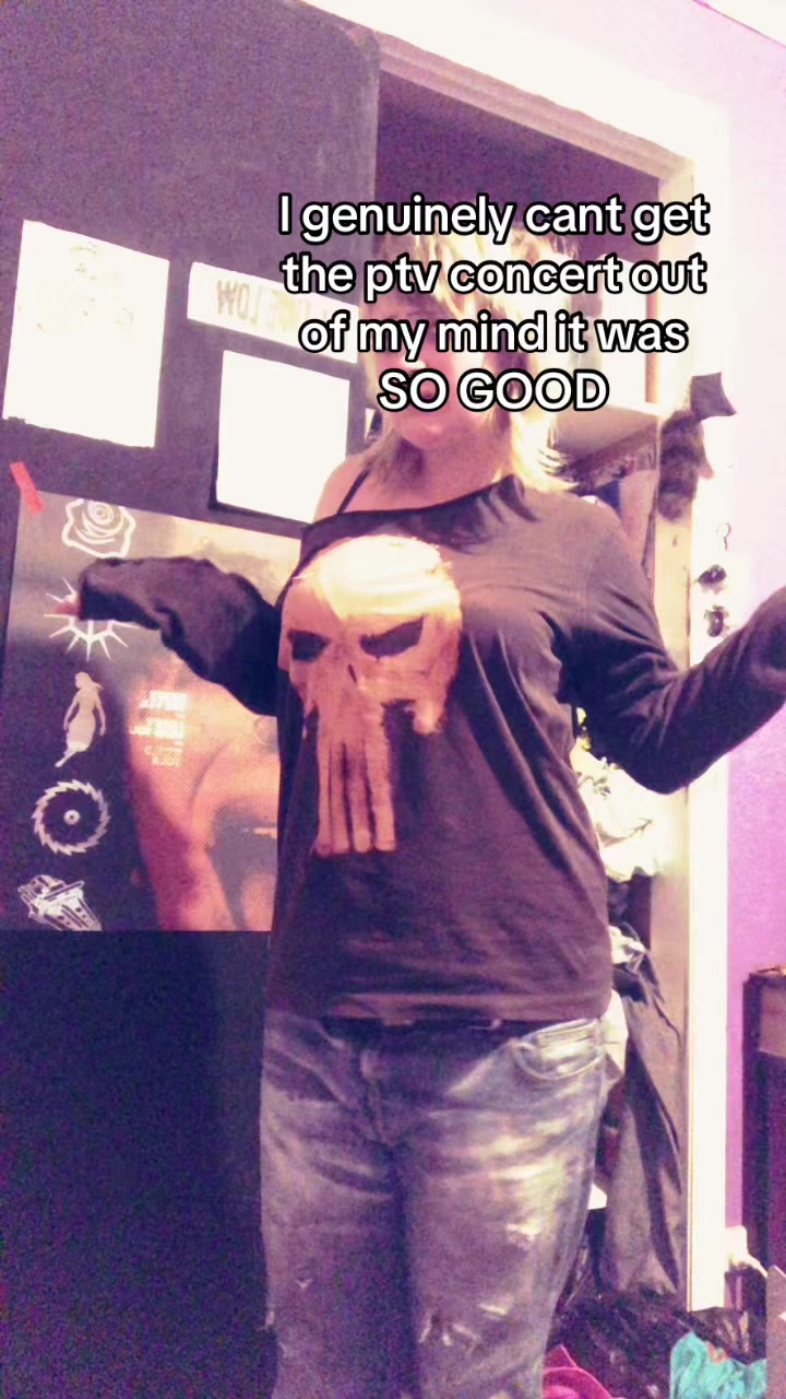 @PЯAWN 🧟♀️🧠