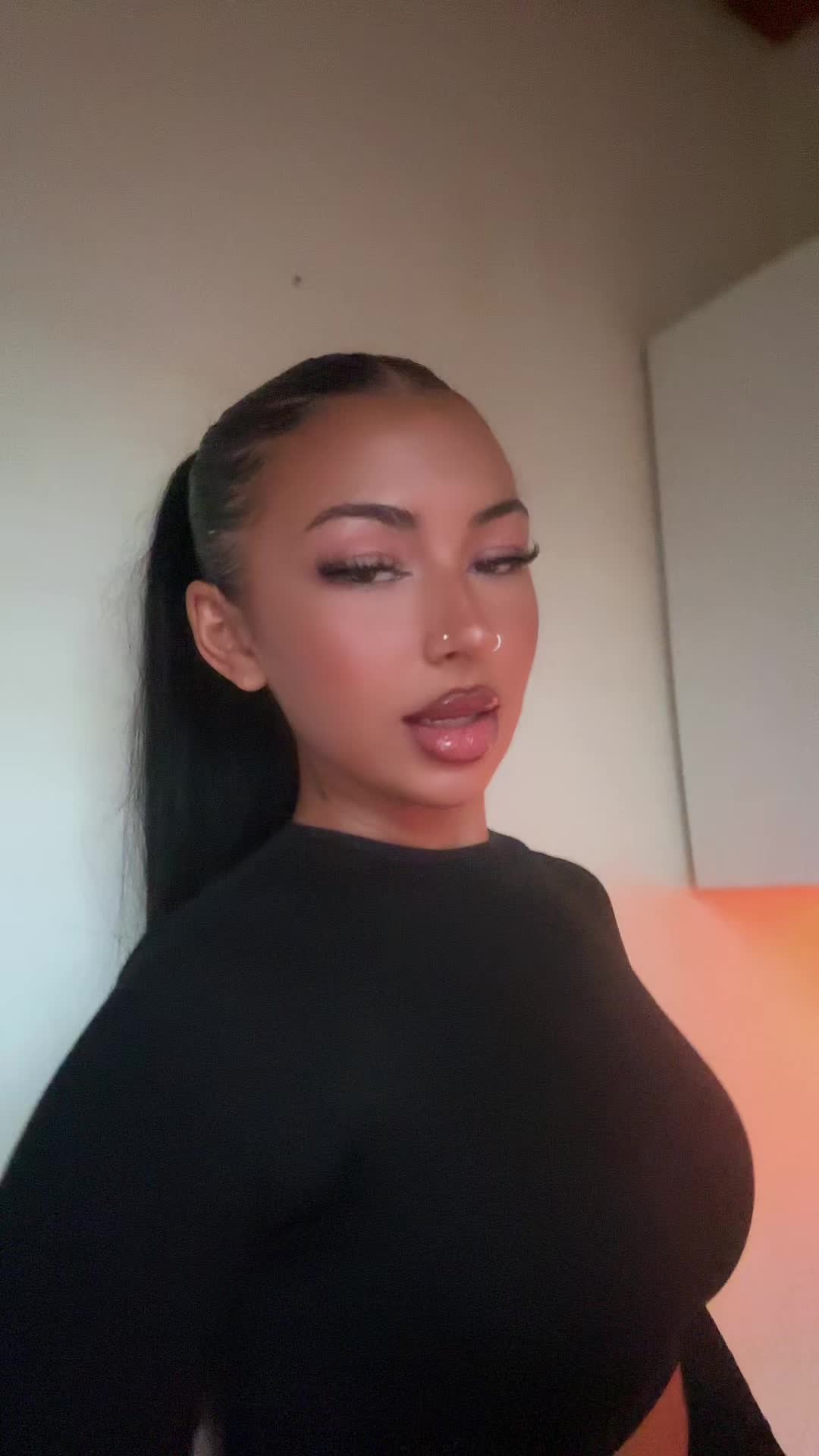 @lindaloriana
