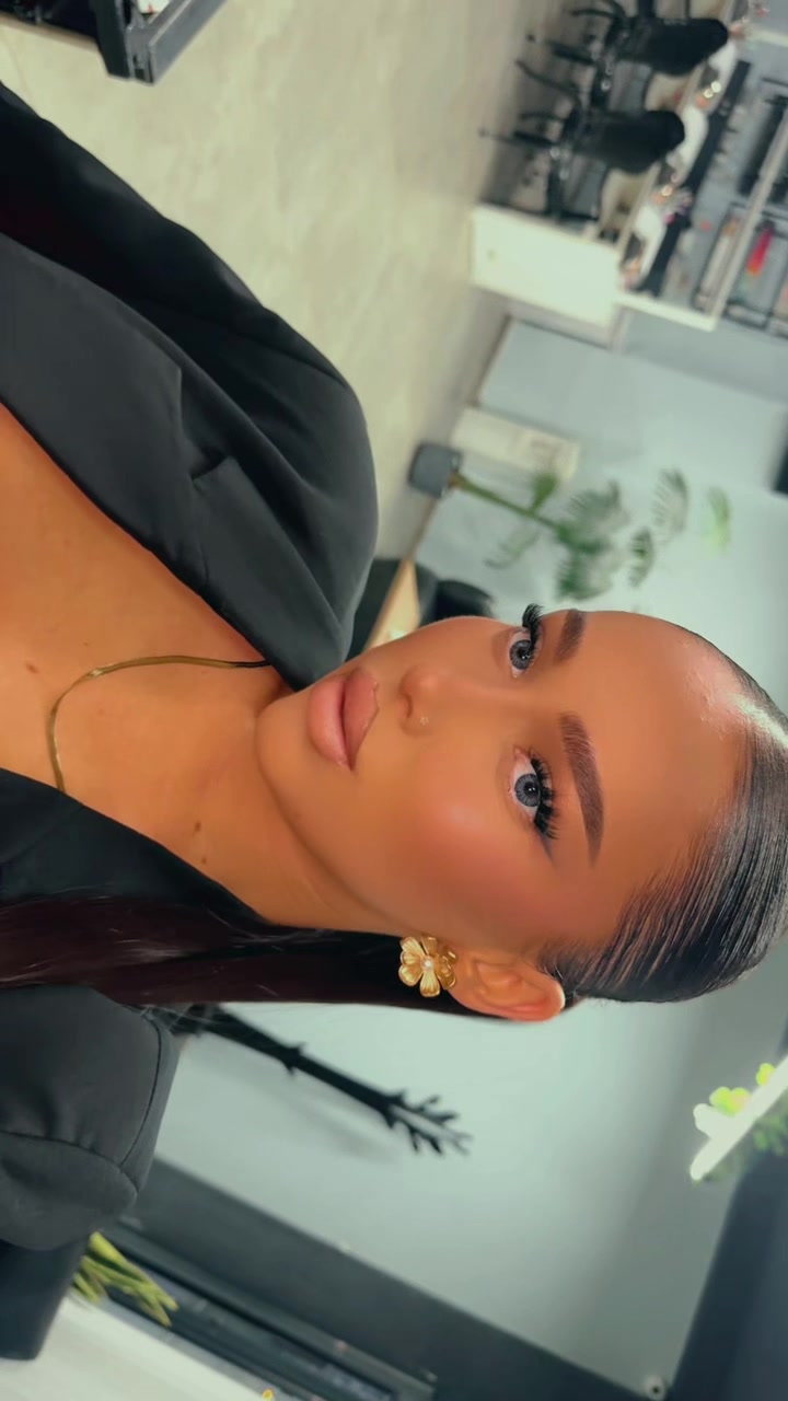 @ELI🦋