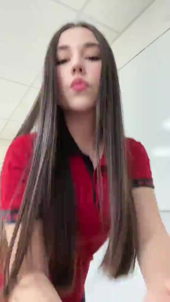 @Lindas colegialas 🎀💋