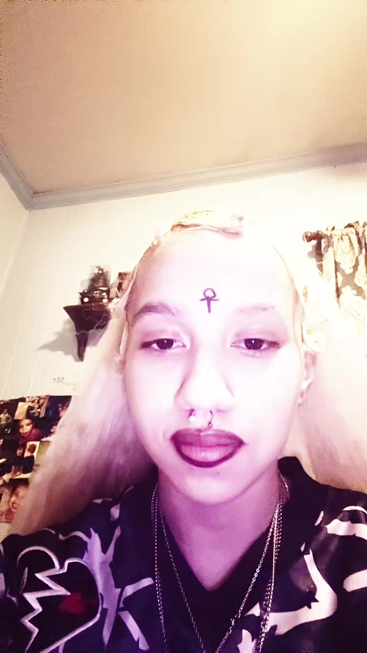 @🧿