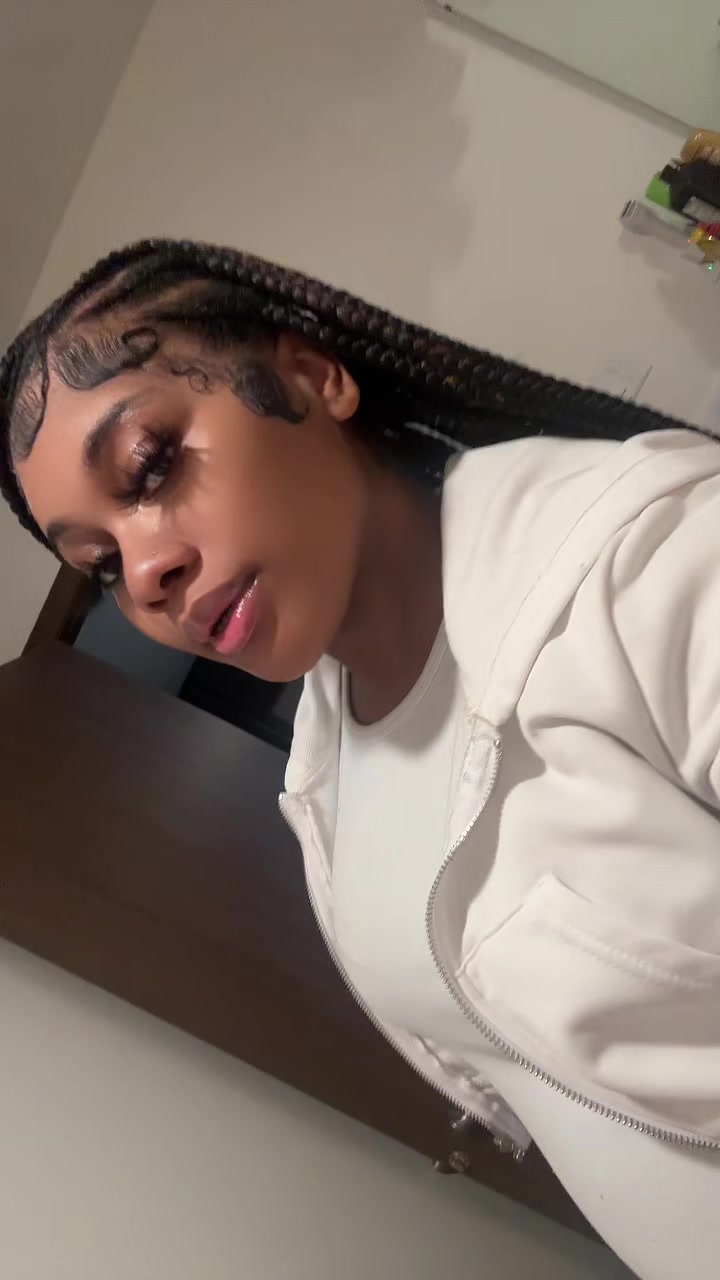 @niahnia07