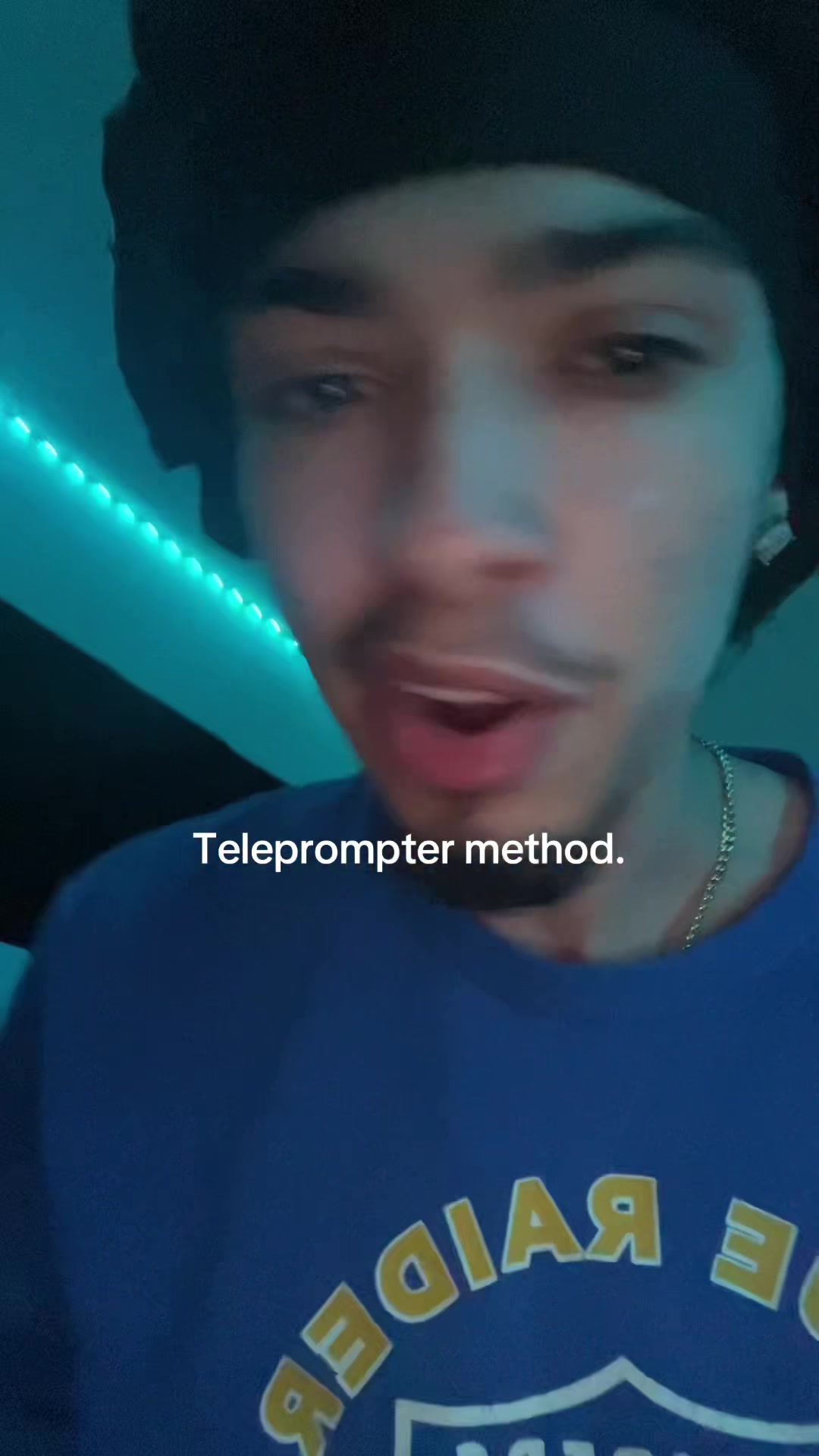 @￼