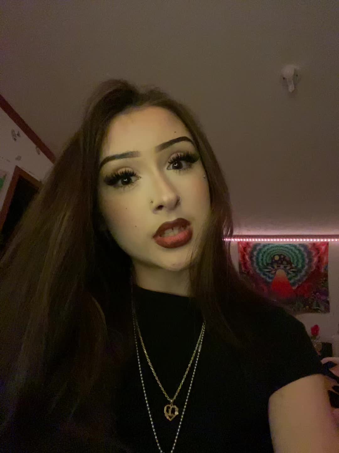 @ꨄ