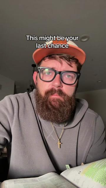 @r3alism_0fficial