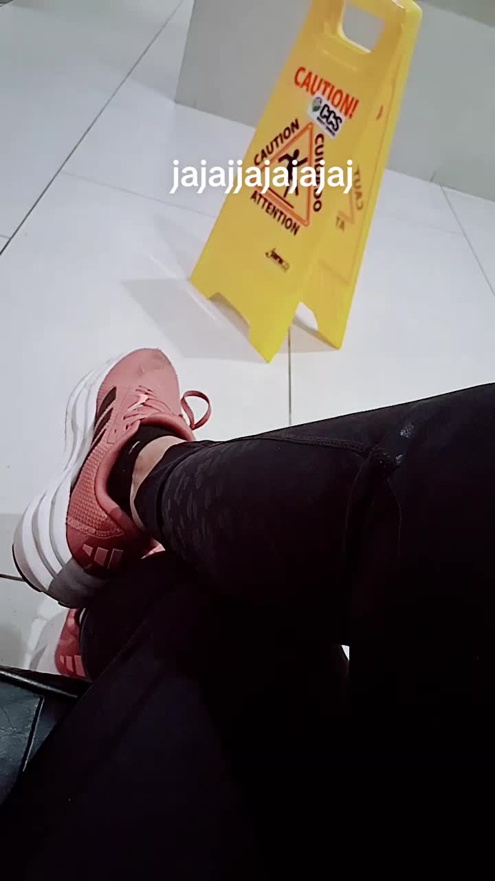 @adry esquivel