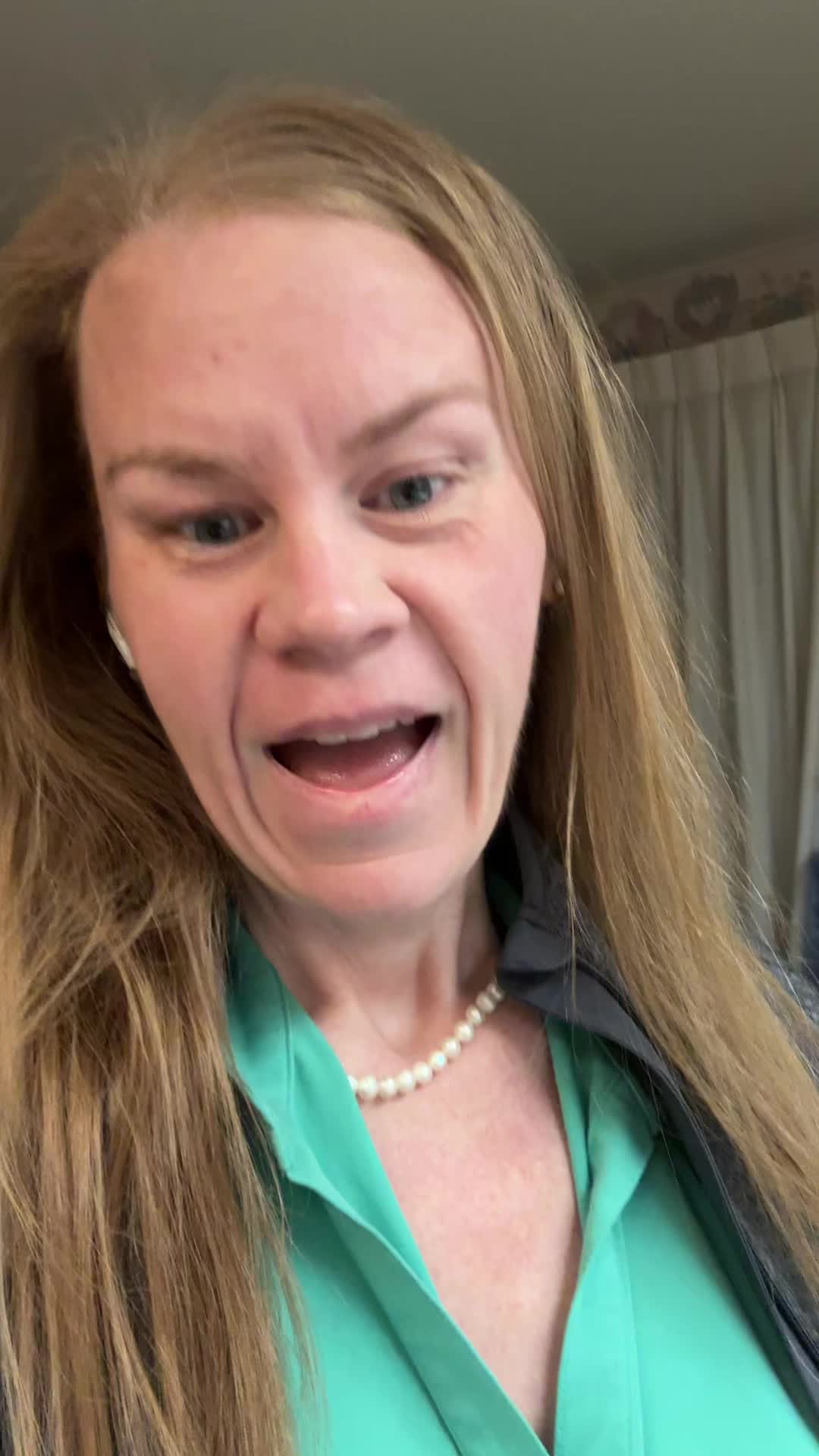 @AnnaCauley