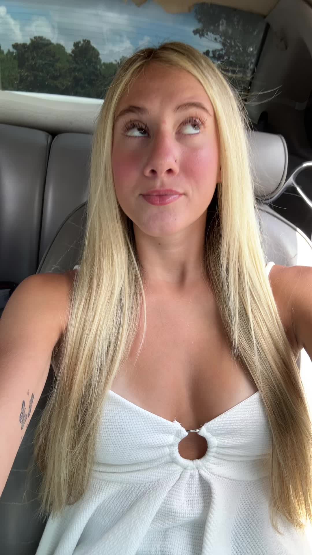 @mariella