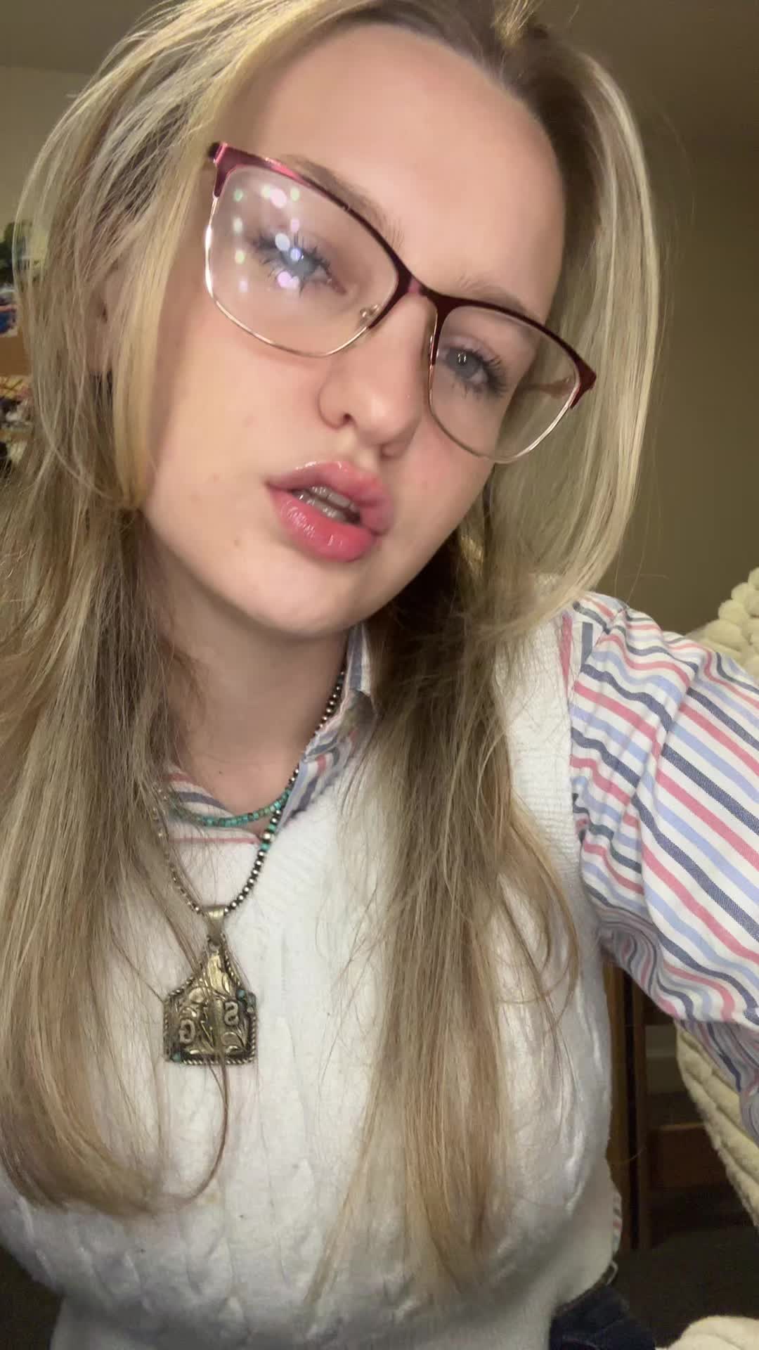 @Shayna_Eve