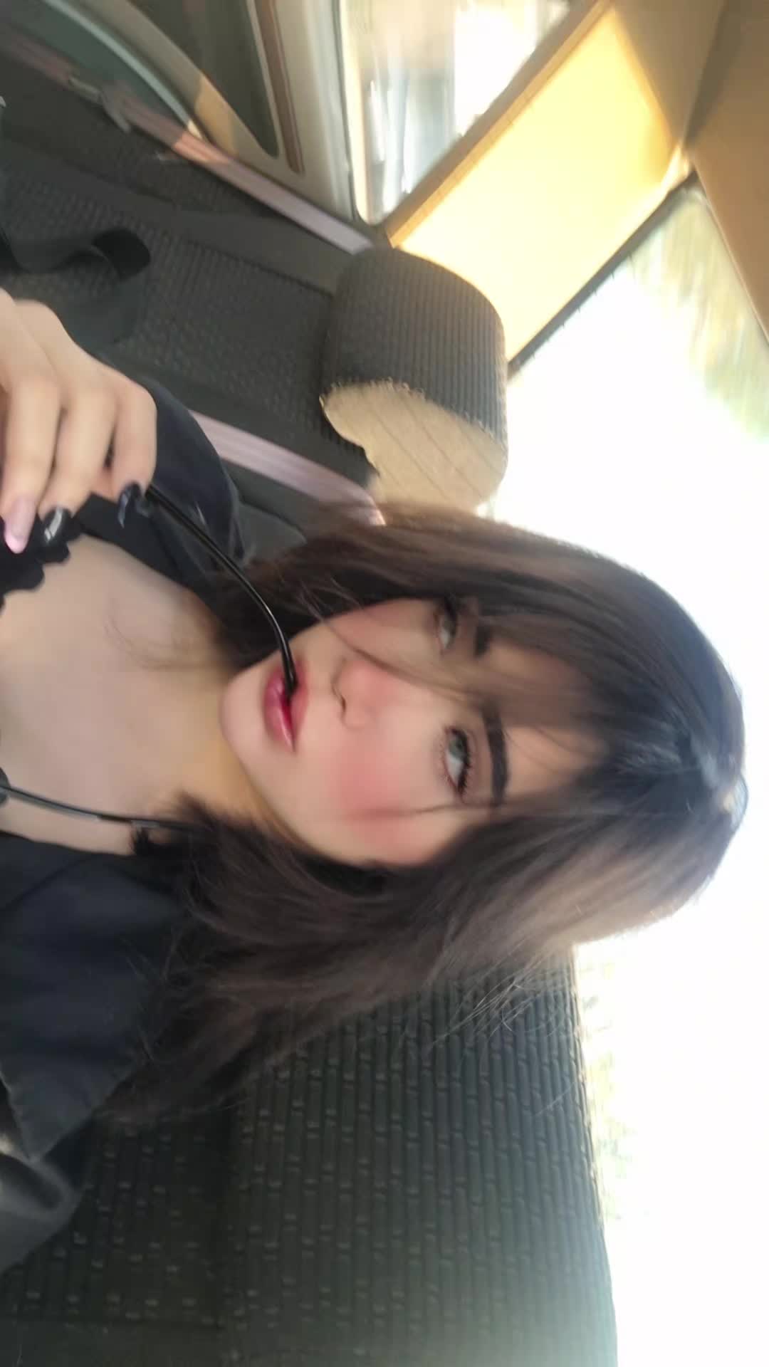 @elena