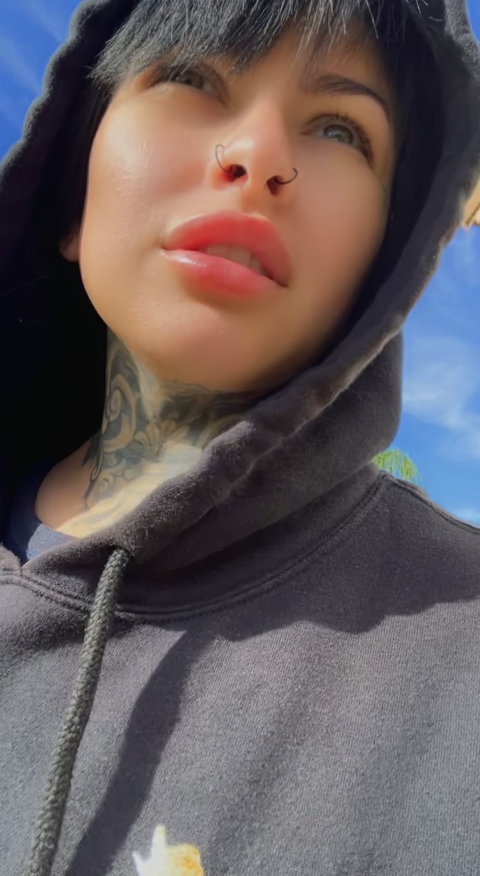 @𝕸𝖊𝖋&ensp;𝕾𝖙𝖗𝖆𝖓𝖌𝖊&ensp;⚰️