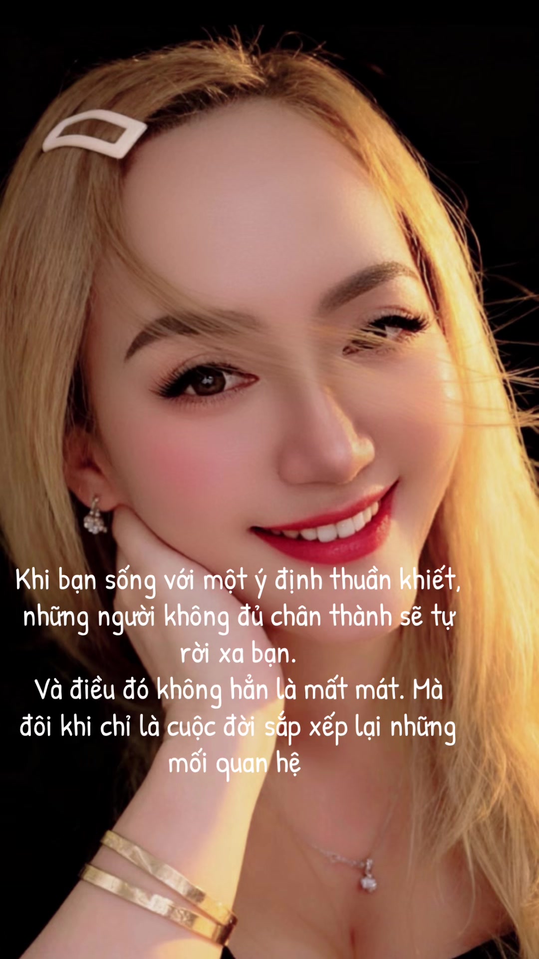 @🍀📖Julie Nguyễn🍀✨💫