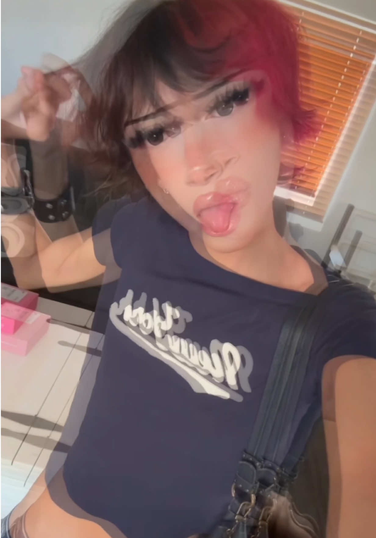 @dollcuff