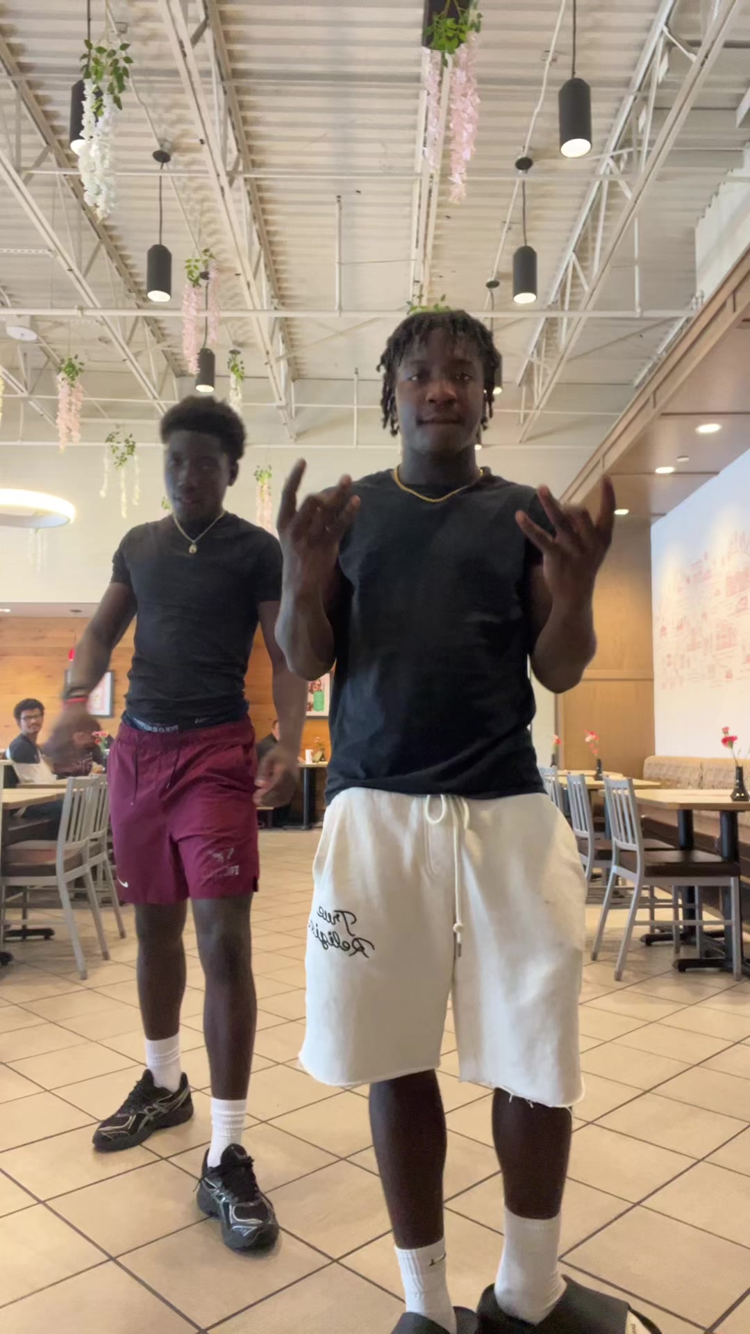@J4🕺🏾.