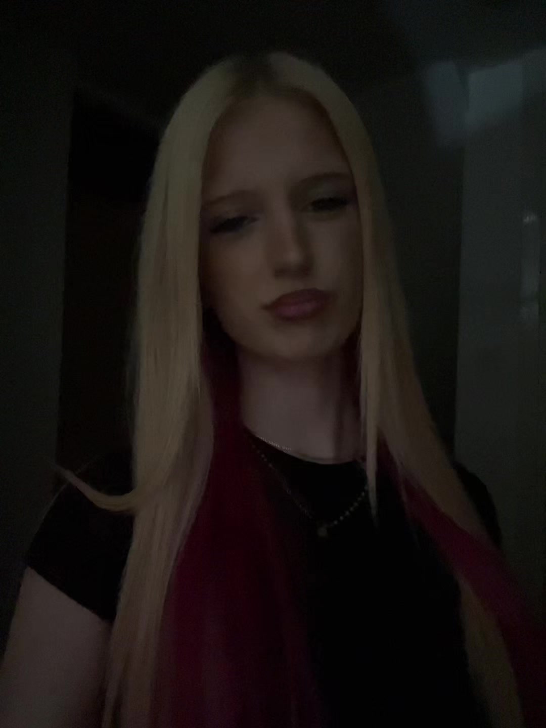 @huzzilyy