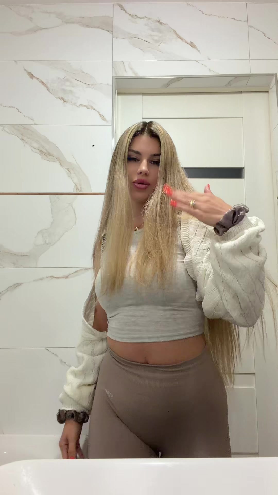 @Karola