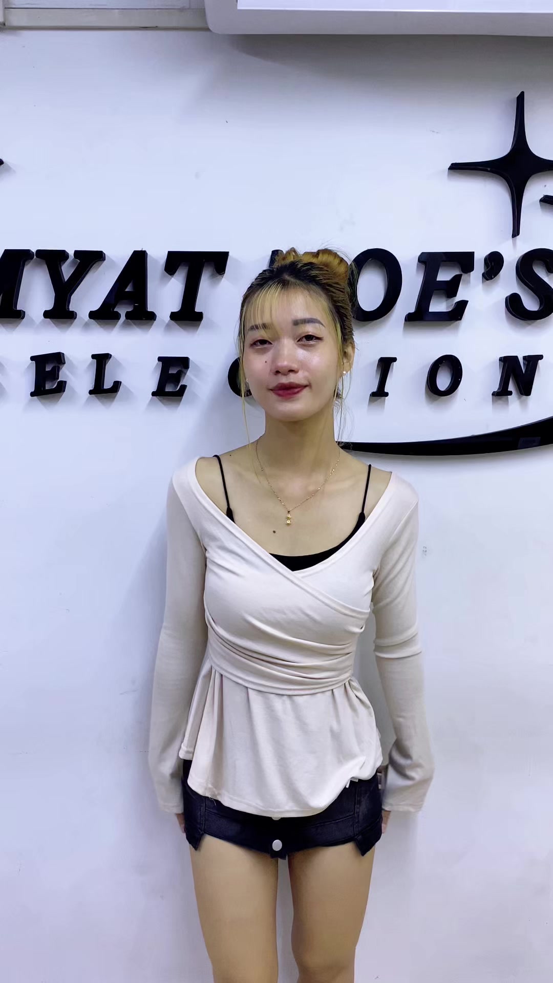@Myat Noe’s Selection