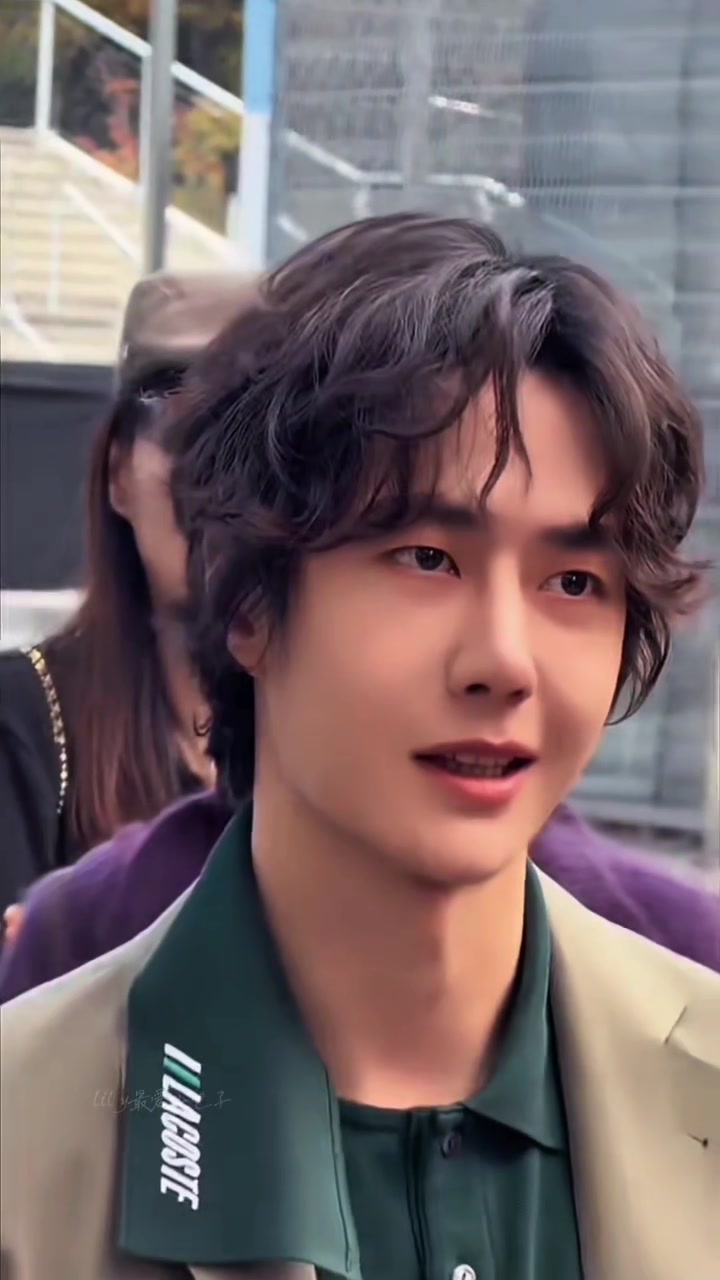 @𝑻𝑨𝑵𝑮 𝑶𝑯 王一博•𝒀𝑰𝑩𝑶𝟖𝟓