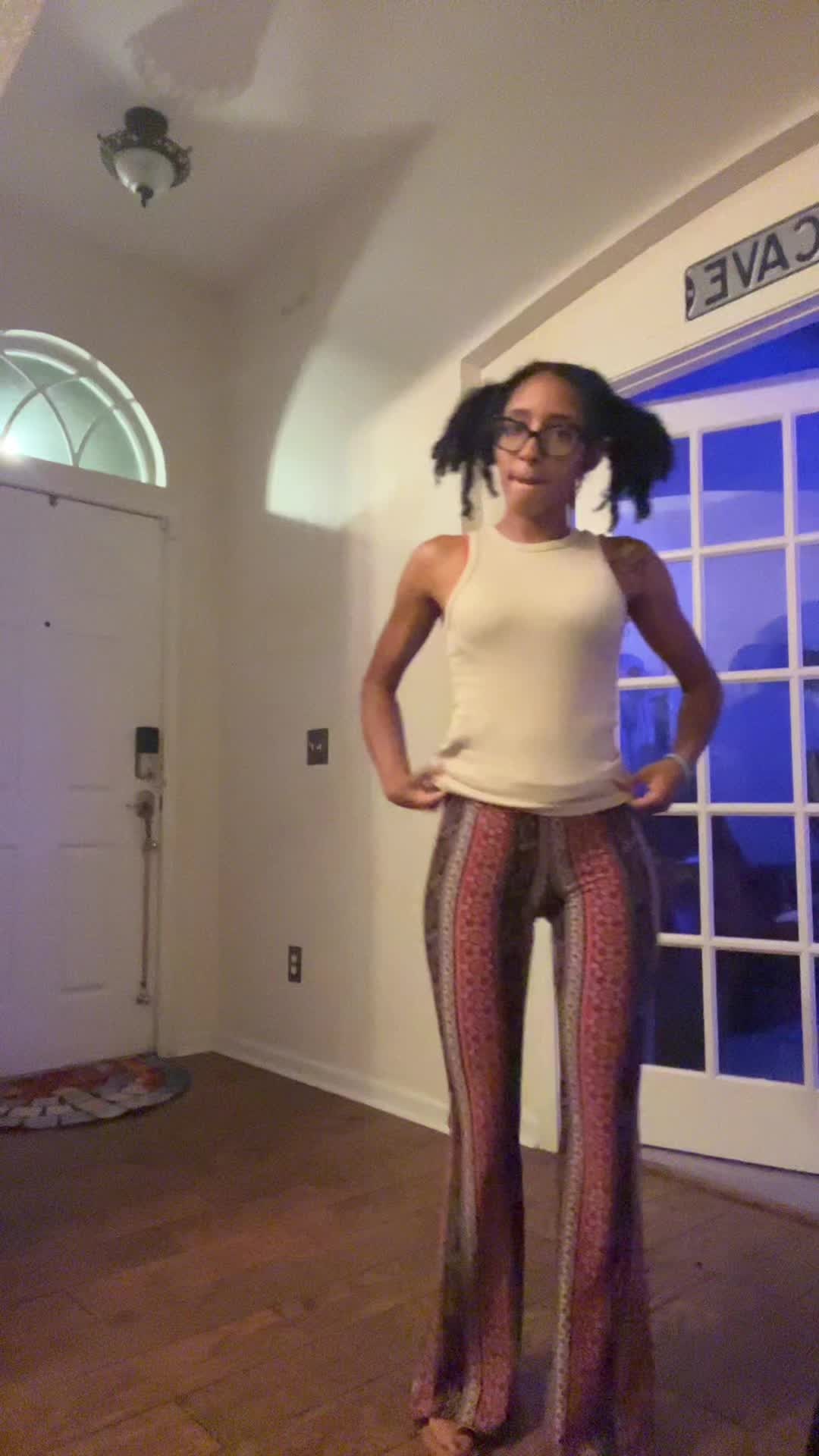 @Ickynikki