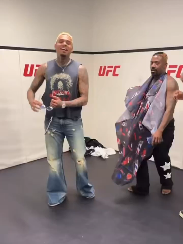 @chrisbreezybrown