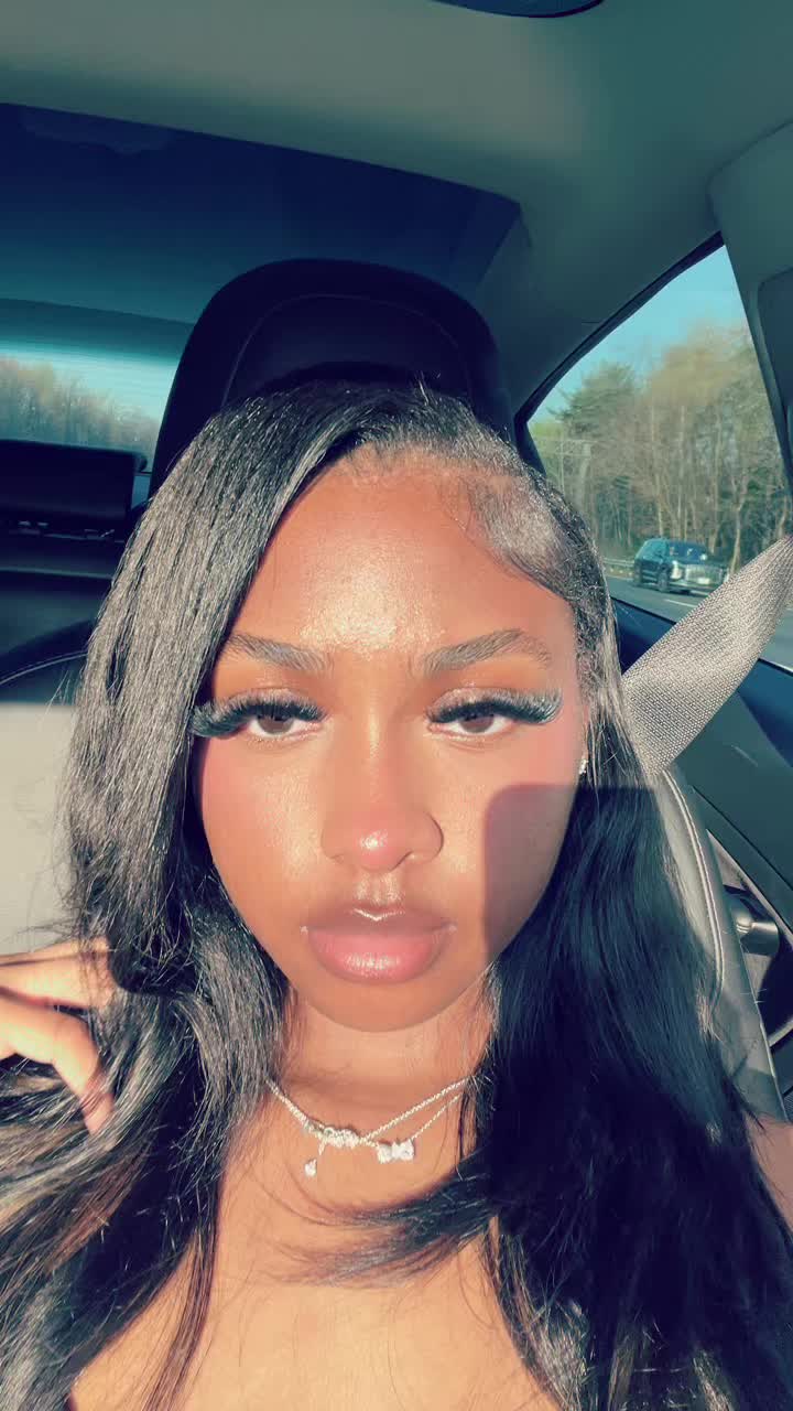 @jisellee ☆