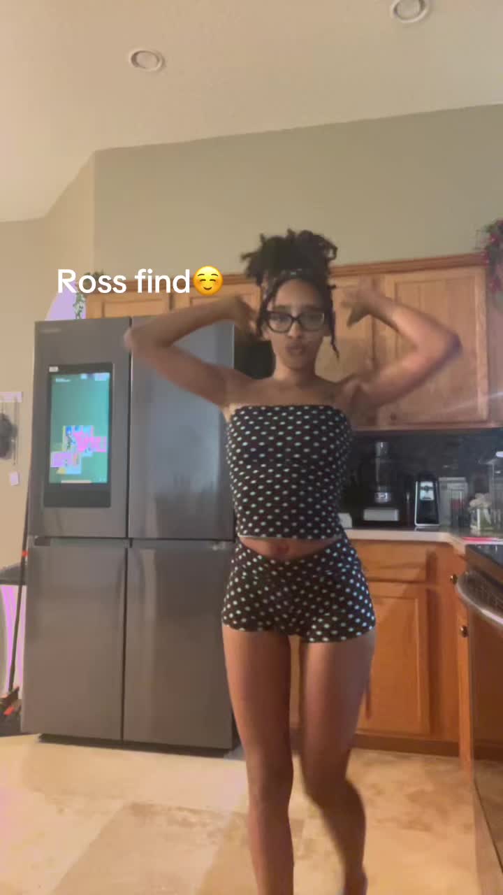@Ickynikki