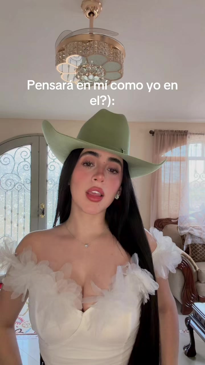 @𝑁𝑎𝑡𝑎𝑙𝑖𝑒