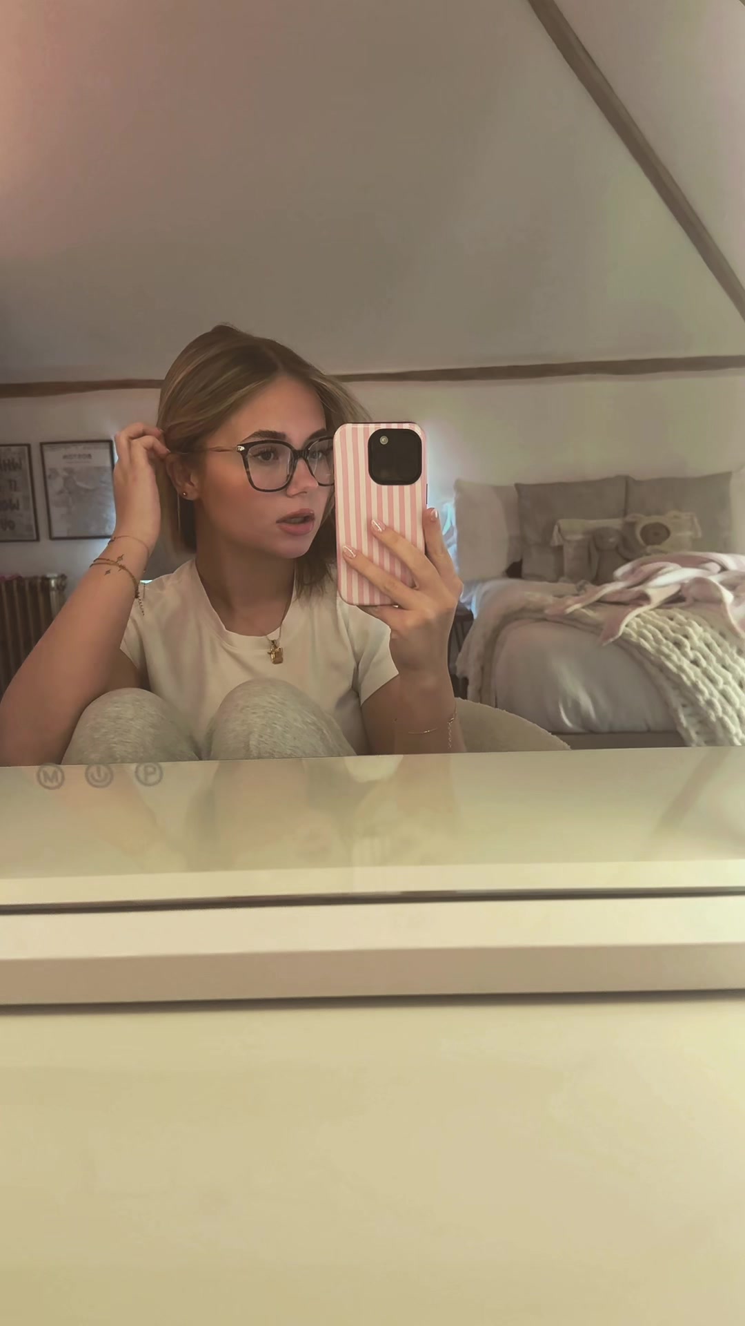 @t3ganhall