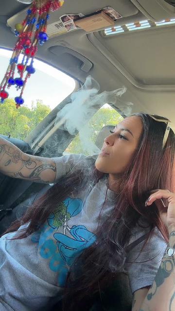 @LizzQueenX