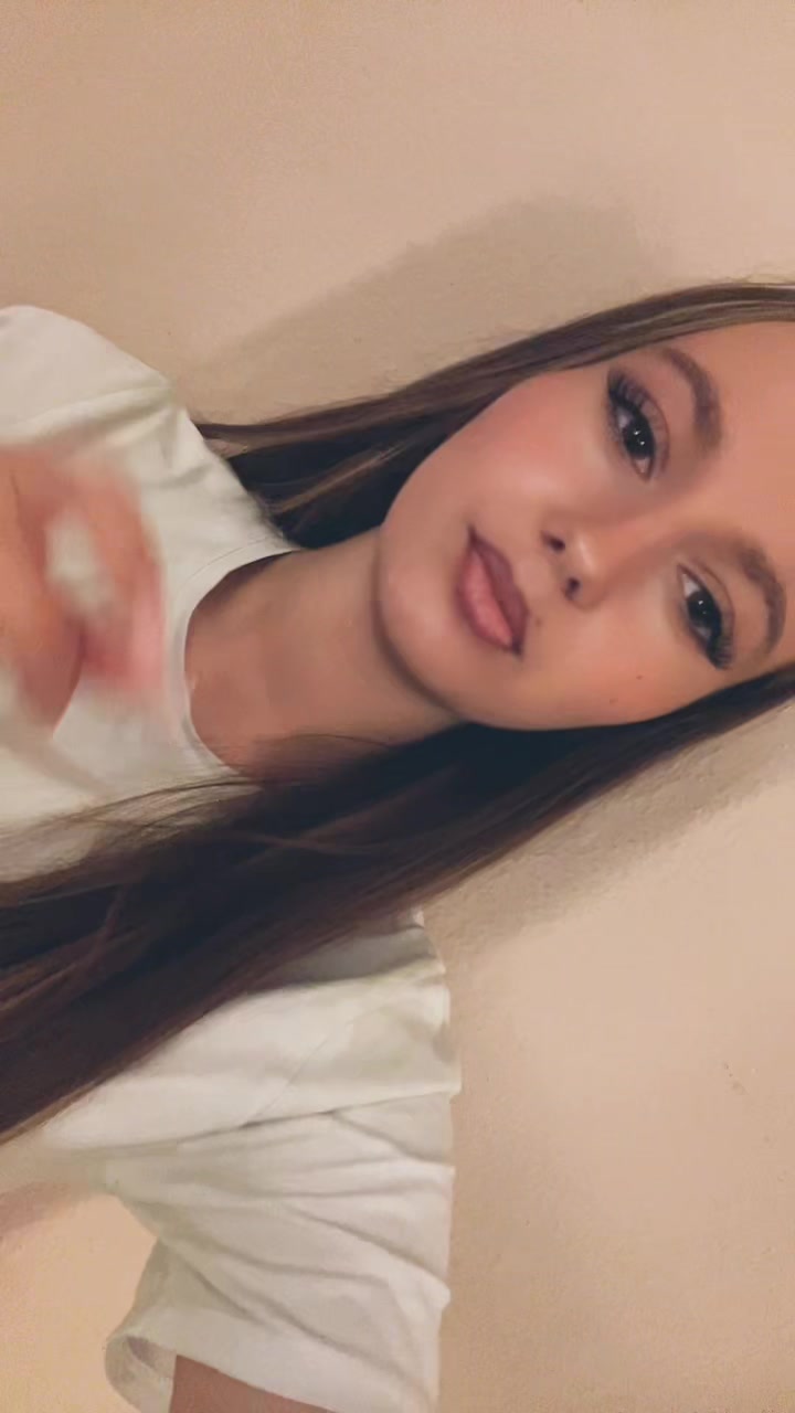 @🫐