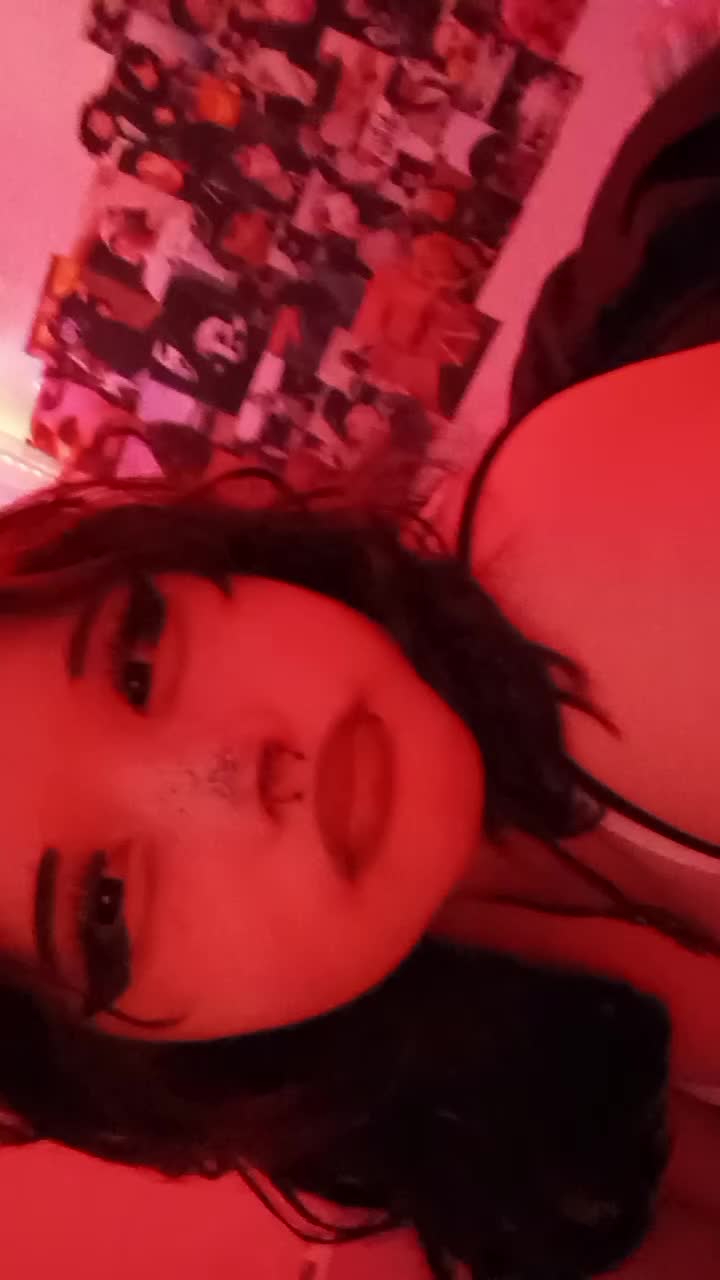 @Ellie⚢¹⁶¹