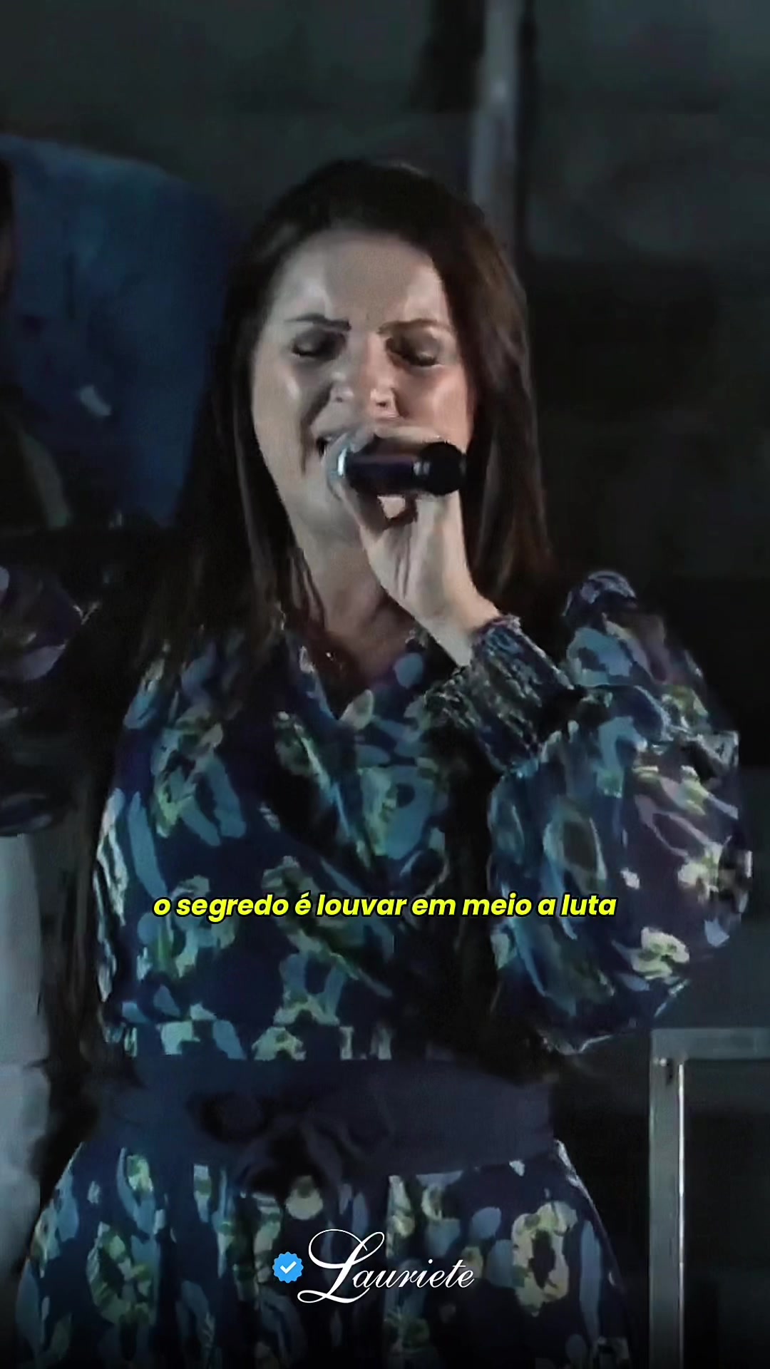 @Cantora Lauriete Oficial