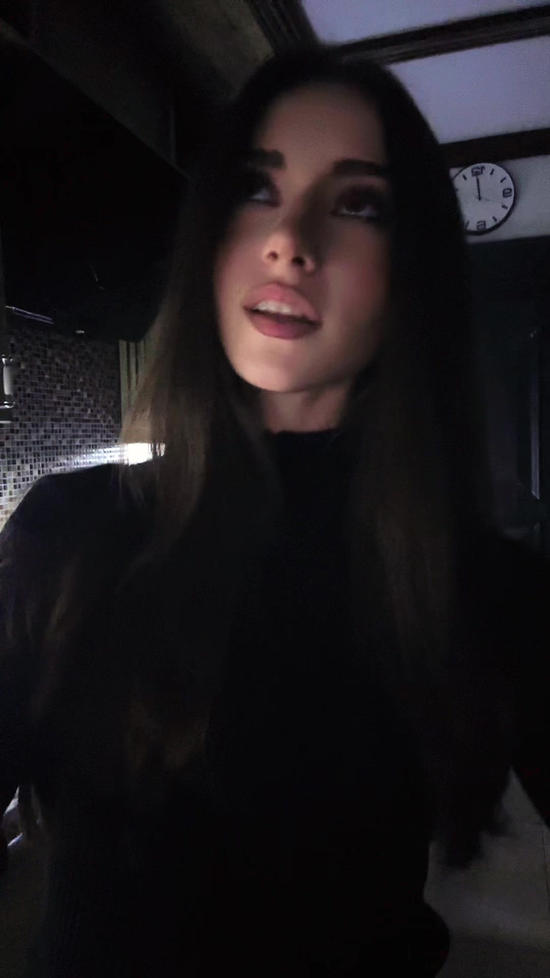 @Neonila🛸
