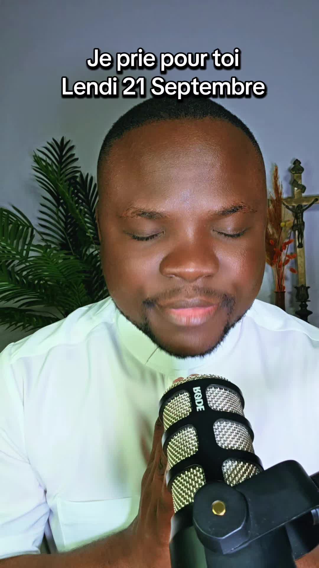 @Padre Précieux 🇨🇵🇻🇦
