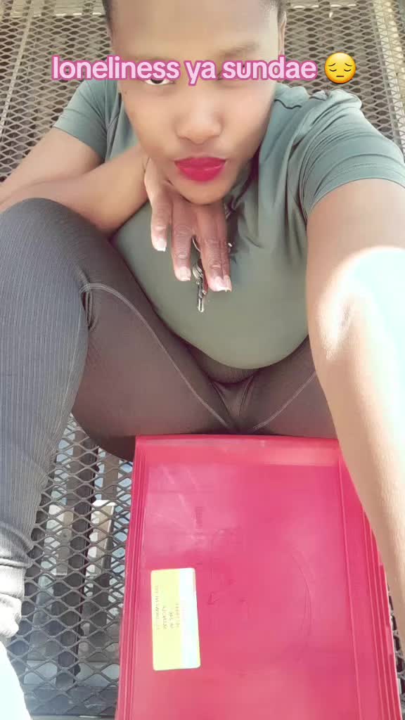 @Tshidi