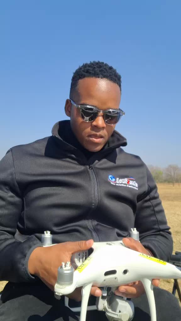 @ISAAC KATLEGO SEKWATI TUTOR