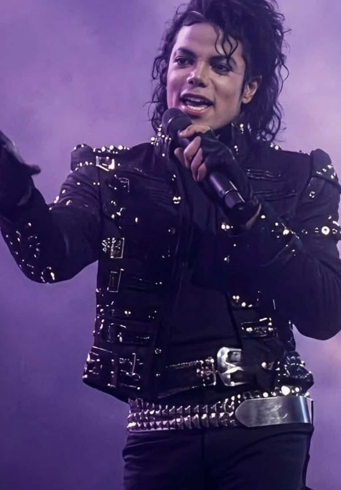 @thepinkmoonwalker