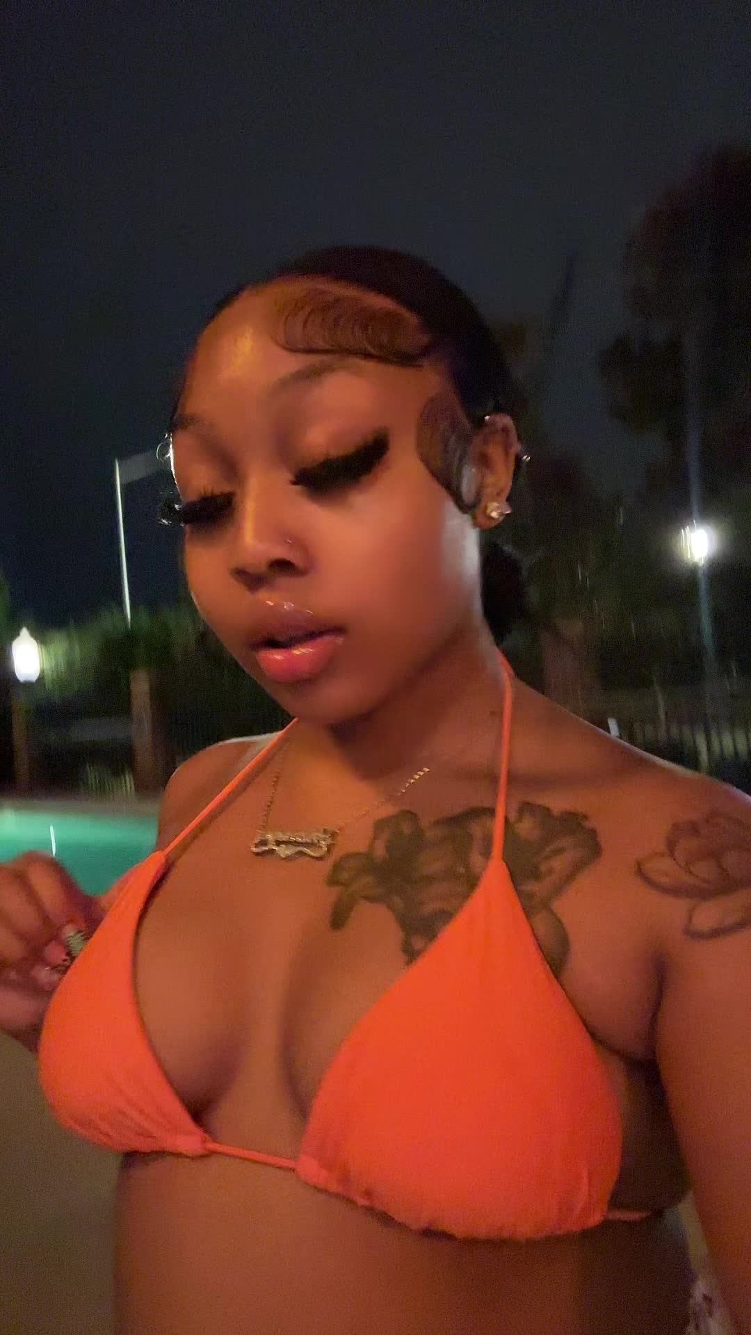 @shaniya janai