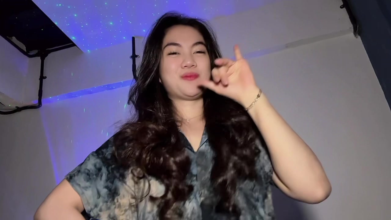@AGNESSTANIA