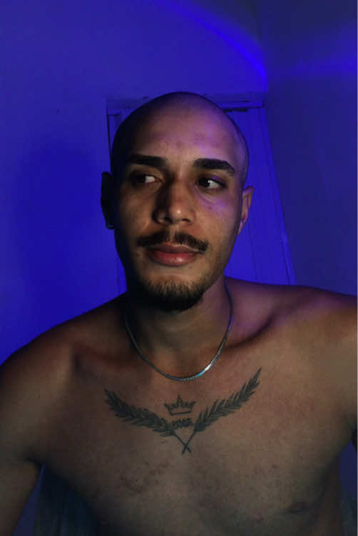 @o moço dramático 🥀