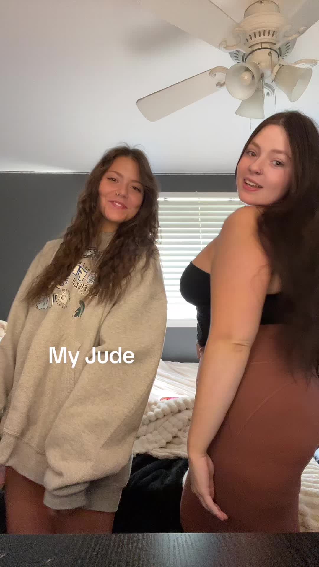 @🌚