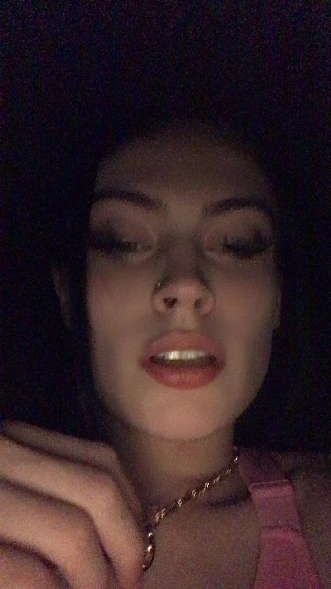 @𝒞𝒽𝒶𝓃𝑒𝓁 &deg;𝟧