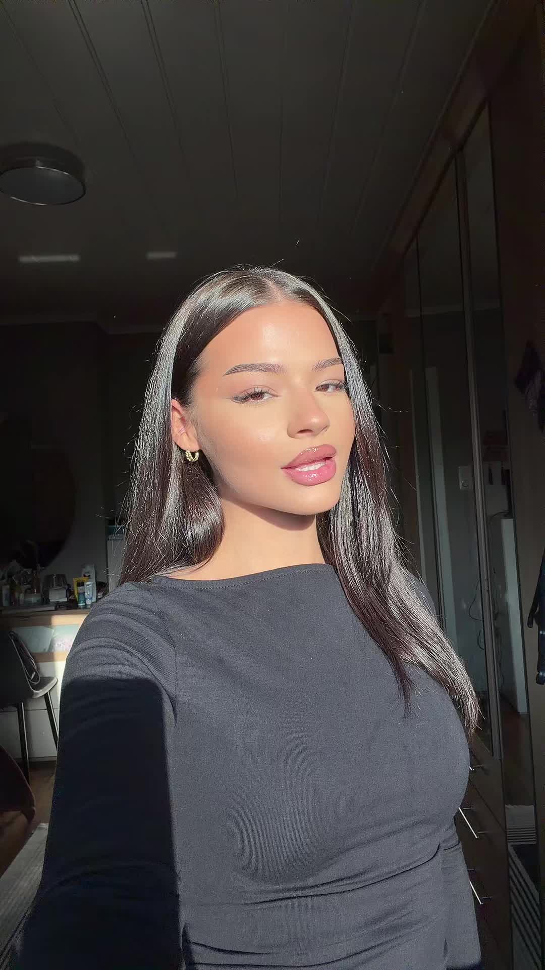 @e