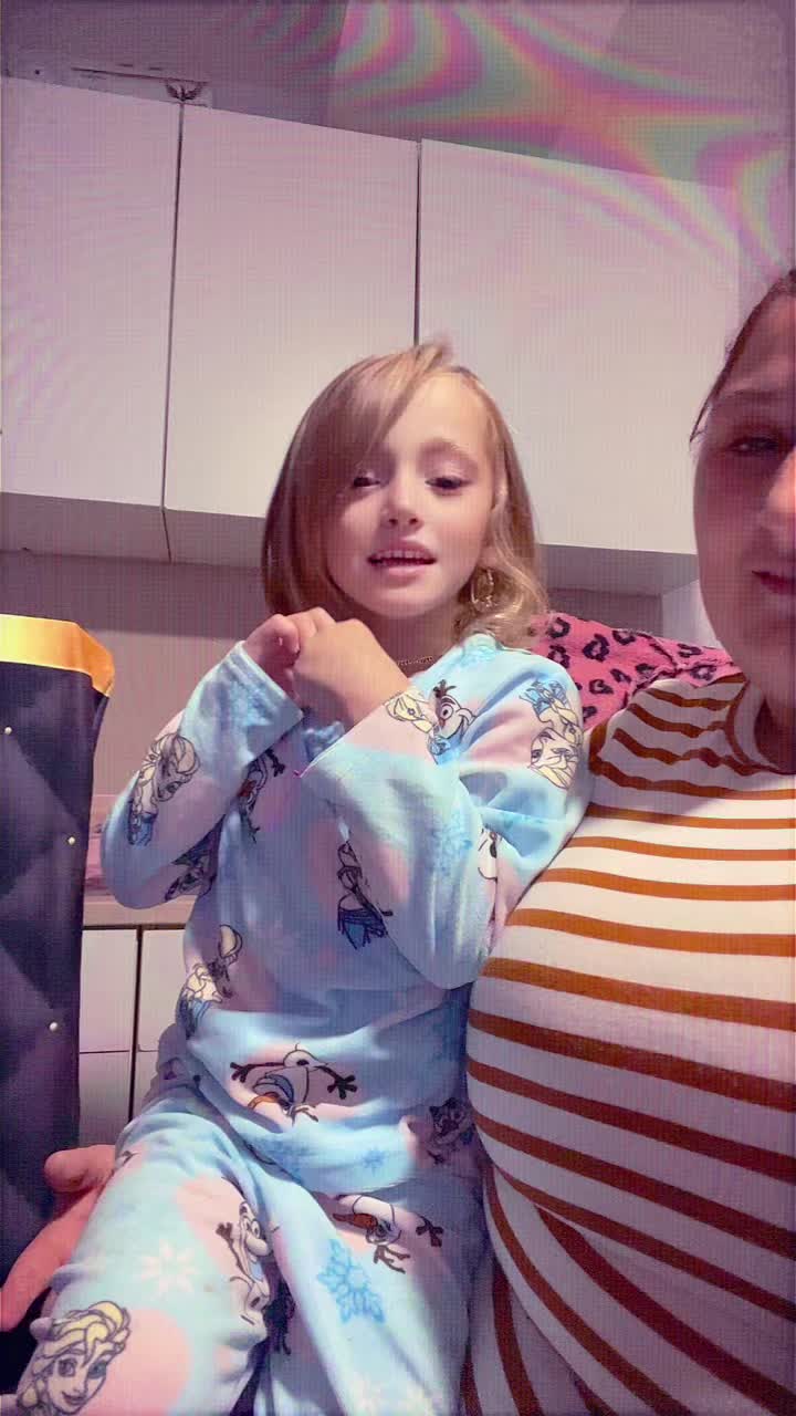 @lauradimcrame