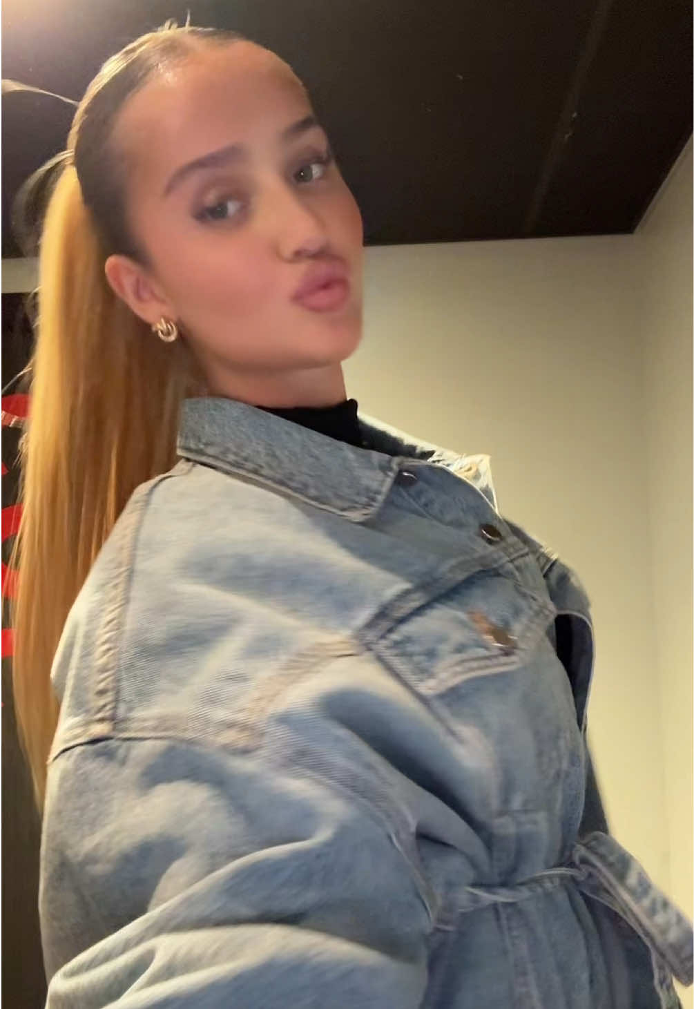 @Лана