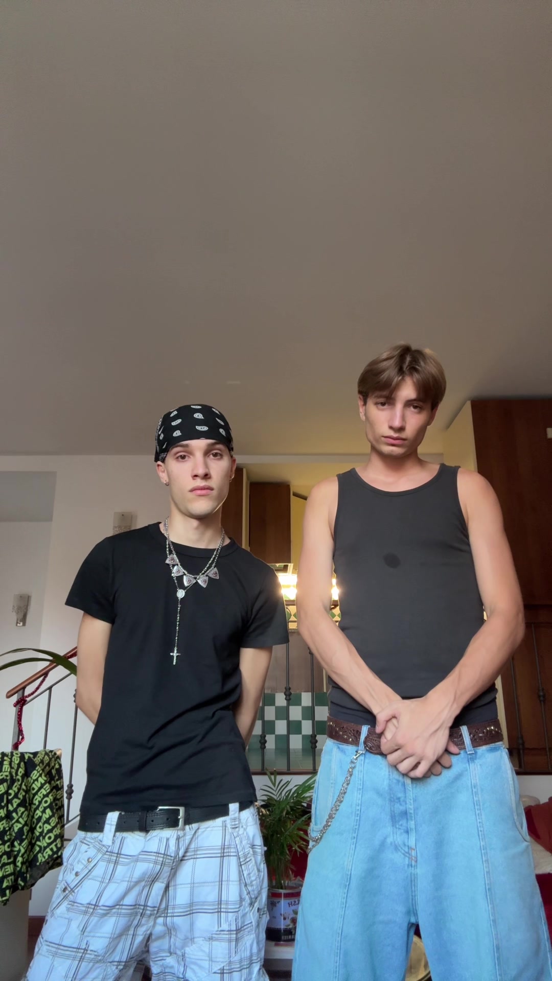 @Reskyu